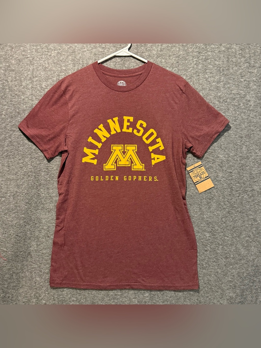 Minnesota Golden Gophers Tee Shirt Mens Small Maroon Red Lightweight Soft NWT